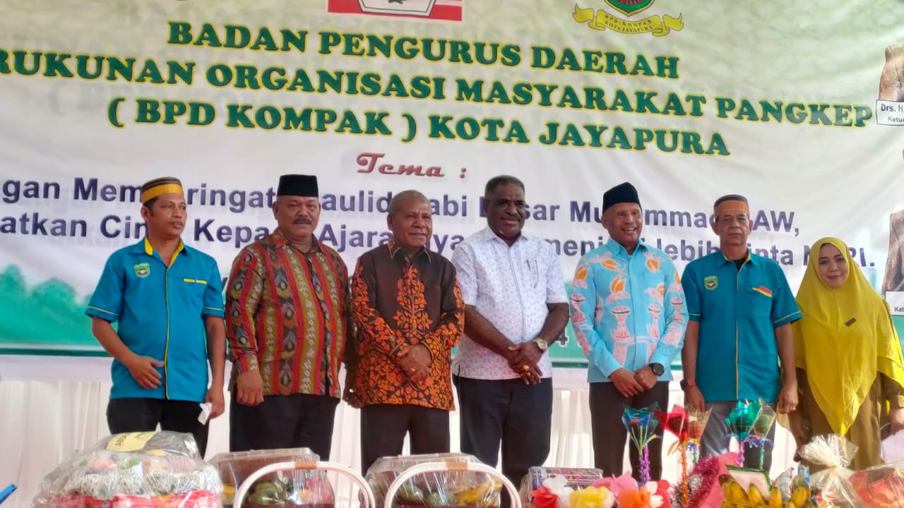 Bupati Mathius Apresiasi KOMPAK Kota Jayapura Lestarikan Kerukunan Beragama